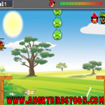 Helikopteres ügyességi Angry Birds játék